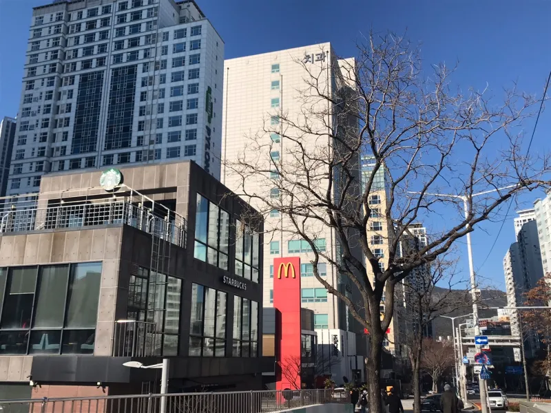 [Haeundae, Busan] Special Offer! 1 minute from Haeundae Beach, Hotel-class remodeling, Family-sized. Is this price for real?! 29