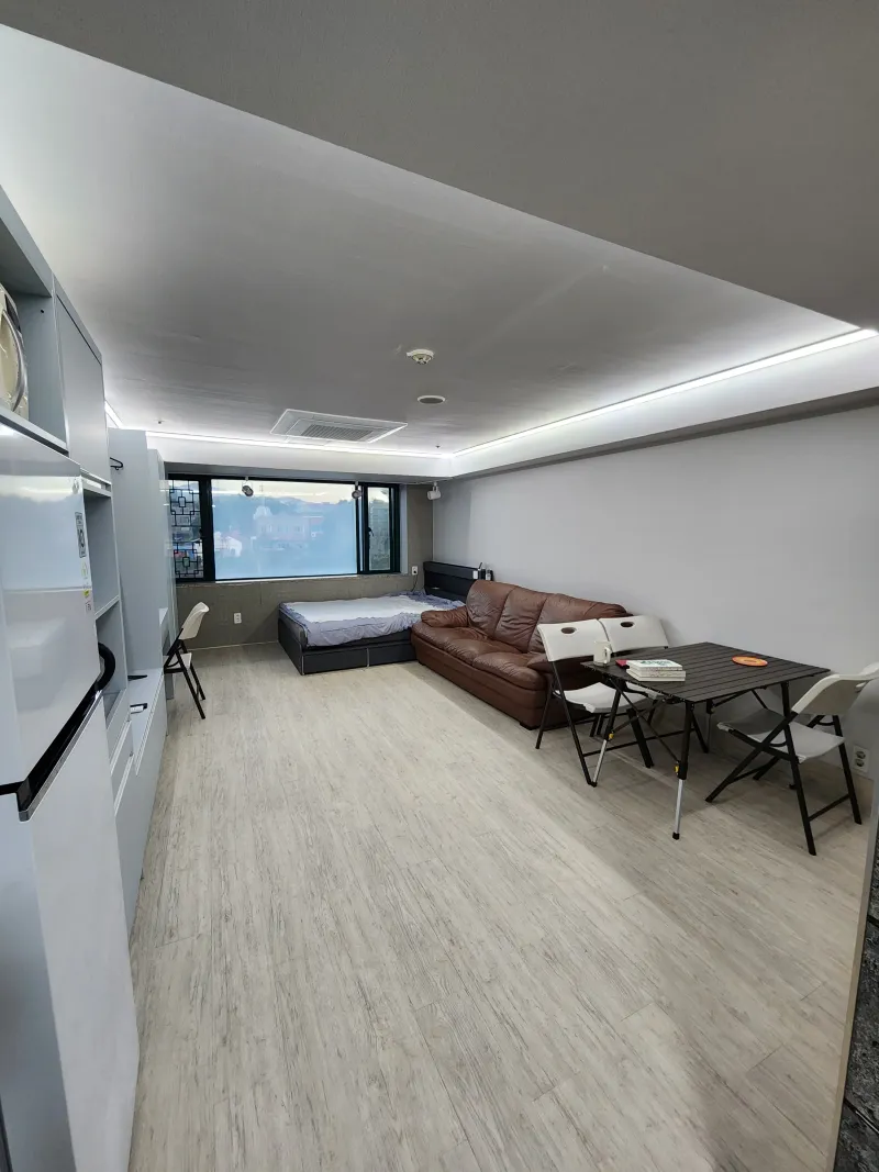 [Seogwi-dong, Seogwipo] A studio apartment in the heart of Seogwipo City, next to Olle Market. 10
