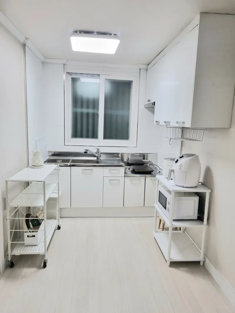 [Seongbuk, Seoul] Fully Renovated, 5 Minutes from Bomun Station, 2 Rooms for 4 People 19