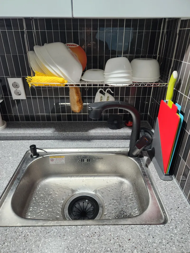 [Seogwi-dong, Seogwipo] A studio apartment in the heart of Seogwipo City, next to Olle Market. 18