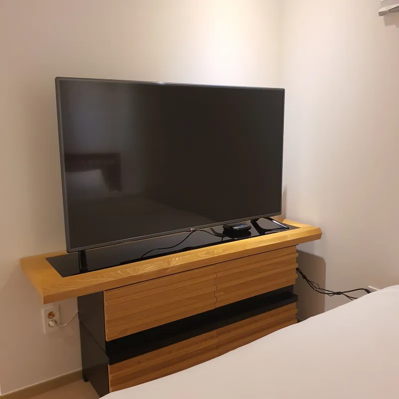 [Mapo, Seoul] 5-minute walk from Gongdeok Station, Gyeongui Line, Airport Railroad, and Mapo Station 3