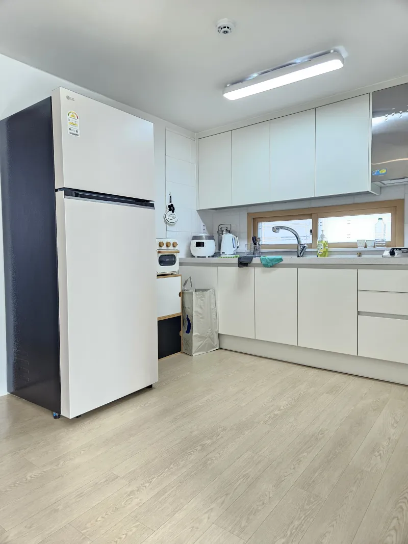 [Gangseo, Seoul] Luxury 3-room apartment with full interior and full options, with a panoramic view facing south. 12