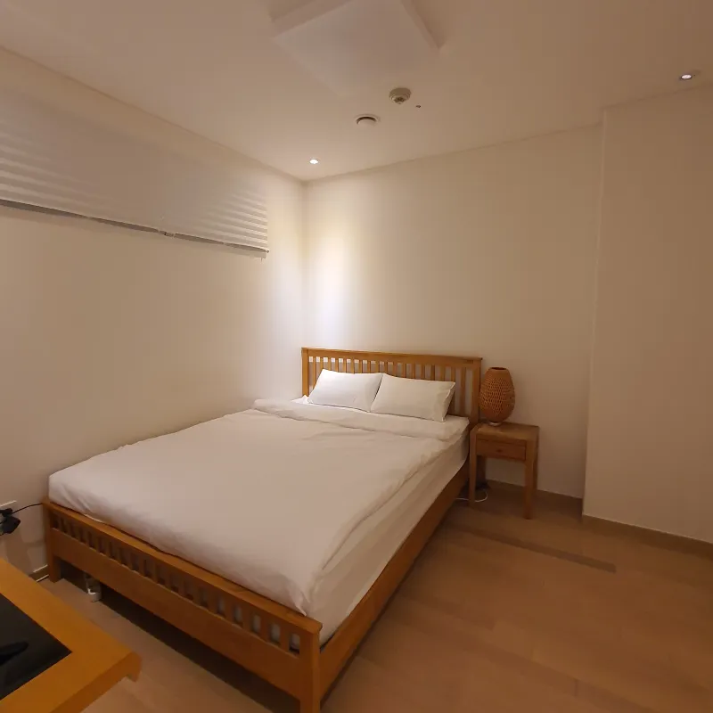 [Mapo, Seoul] 5-minute walk from Gongdeok Station, Gyeongui Line, Airport Railroad, and Mapo Station 2
