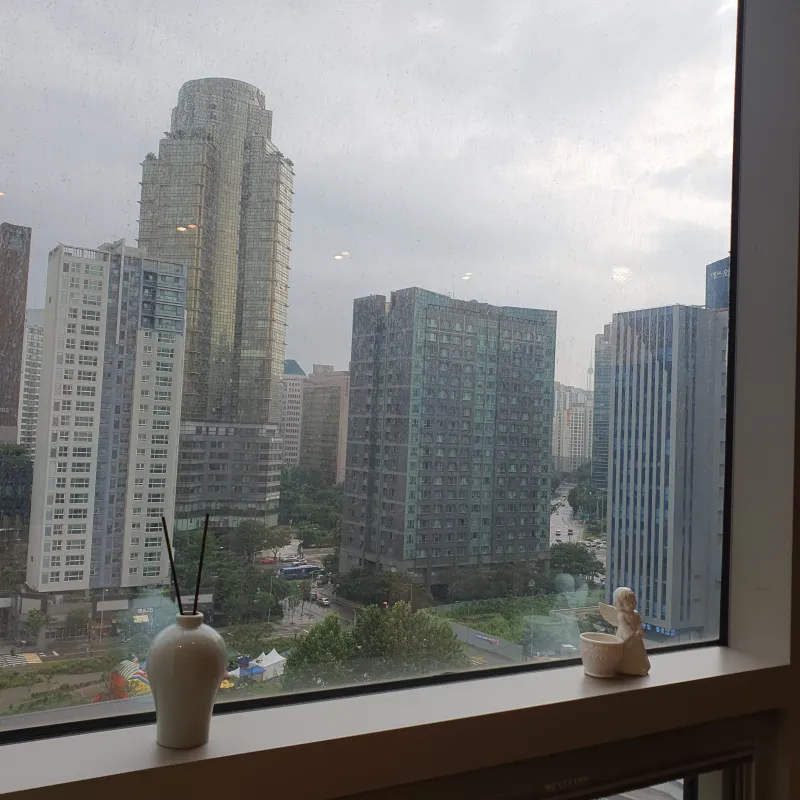 [Mapo, Seoul] 5-minute walk from Gongdeok Station, Gyeongui Line, Airport Railroad, and Mapo Station 14