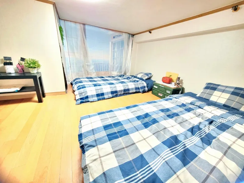 [Goyang] In front of Ilsan Lake Park / 3 / 17 pyeong duplex type. 4 people 13
