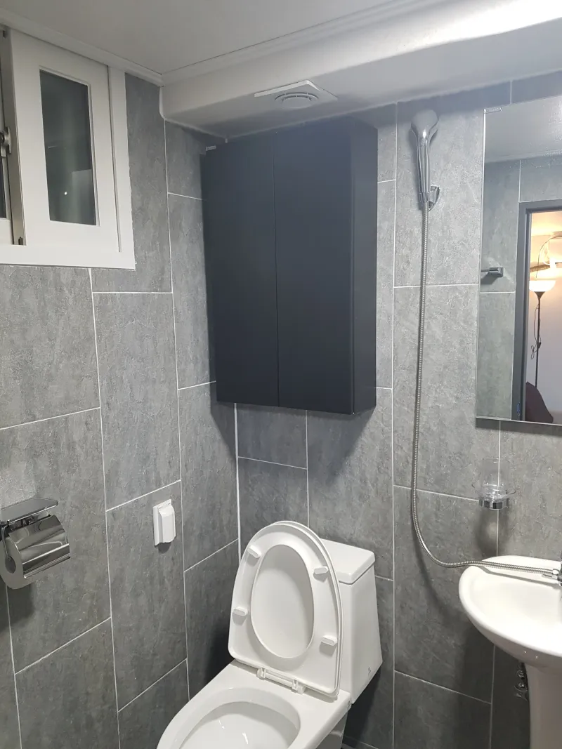 [Seodaemun, Seoul] 5-minute walk from Hongdae Yeonnam Hongik University Station, Gyeongui Line Forest Trail 5