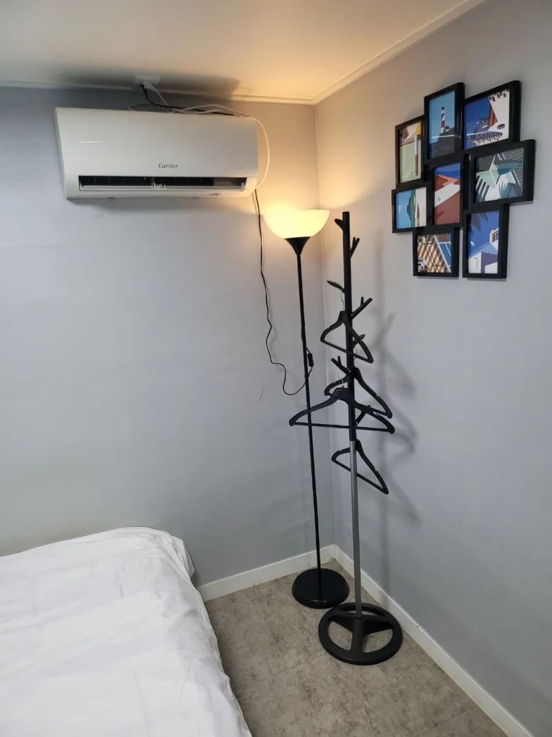 [Seodaemun, Seoul] 5-minute walk from Hongdae Yeonnam Hongik University Station, Gyeongui Line Forest Trail 6