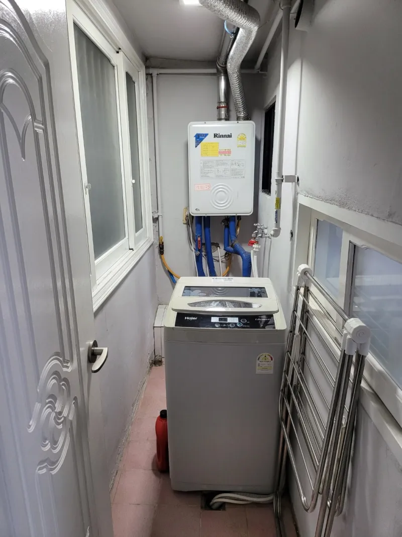[Seodaemun, Seoul] 5-minute walk from Hongdae Yeonnam Hongik University Station, Gyeongui Line Forest Trail 10