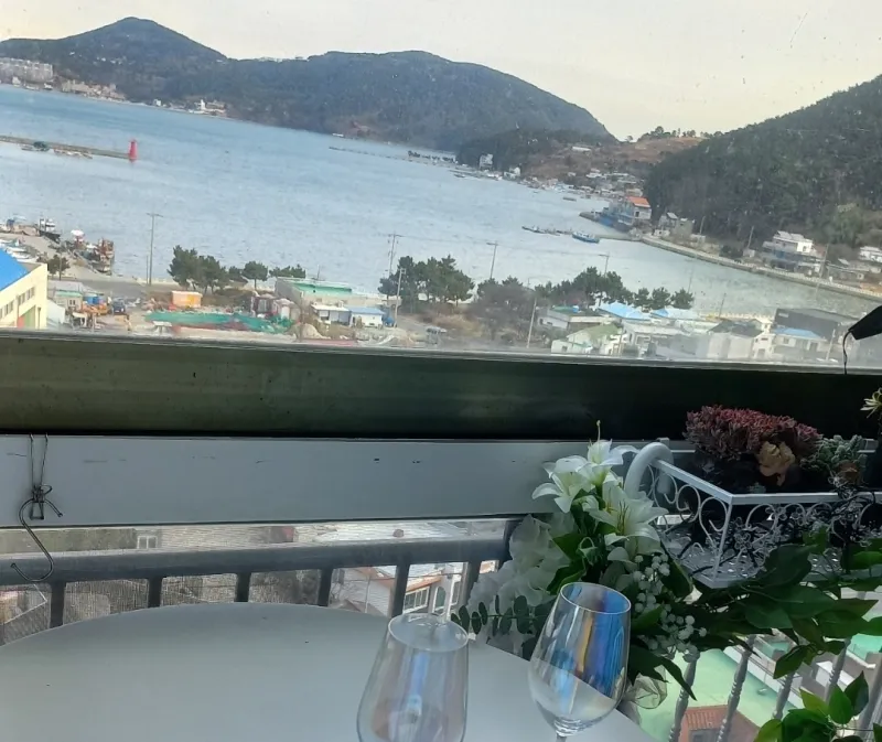 [Geoje] Styler/Ocean View/10,000 Steps to the Sea/Home Training (Bike, Portable Table Tennis) 23 Pyeong, 11th Floor 61