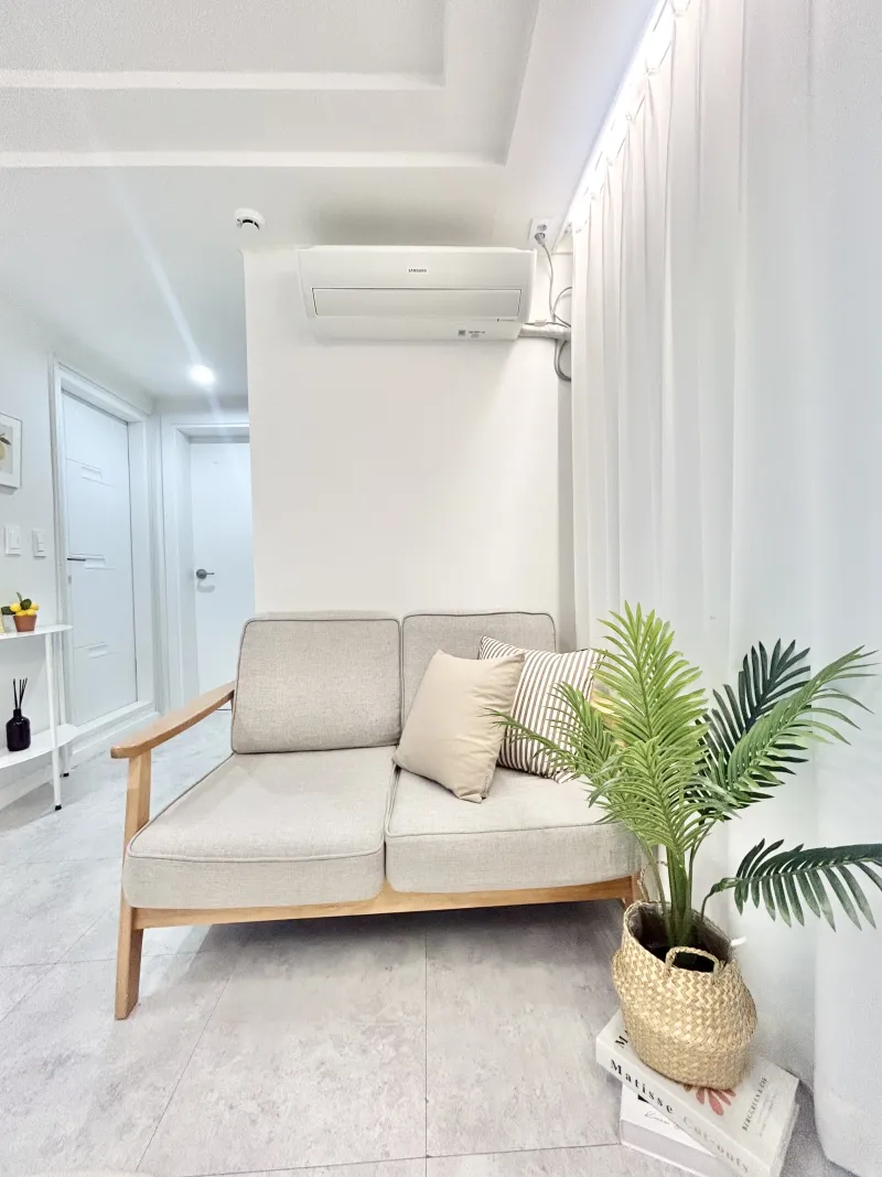 [Gwanak, Seoul] Sillim/Near Gangnam, Hongdae, and Myeongdong. Sillim Station on Line 2. 30