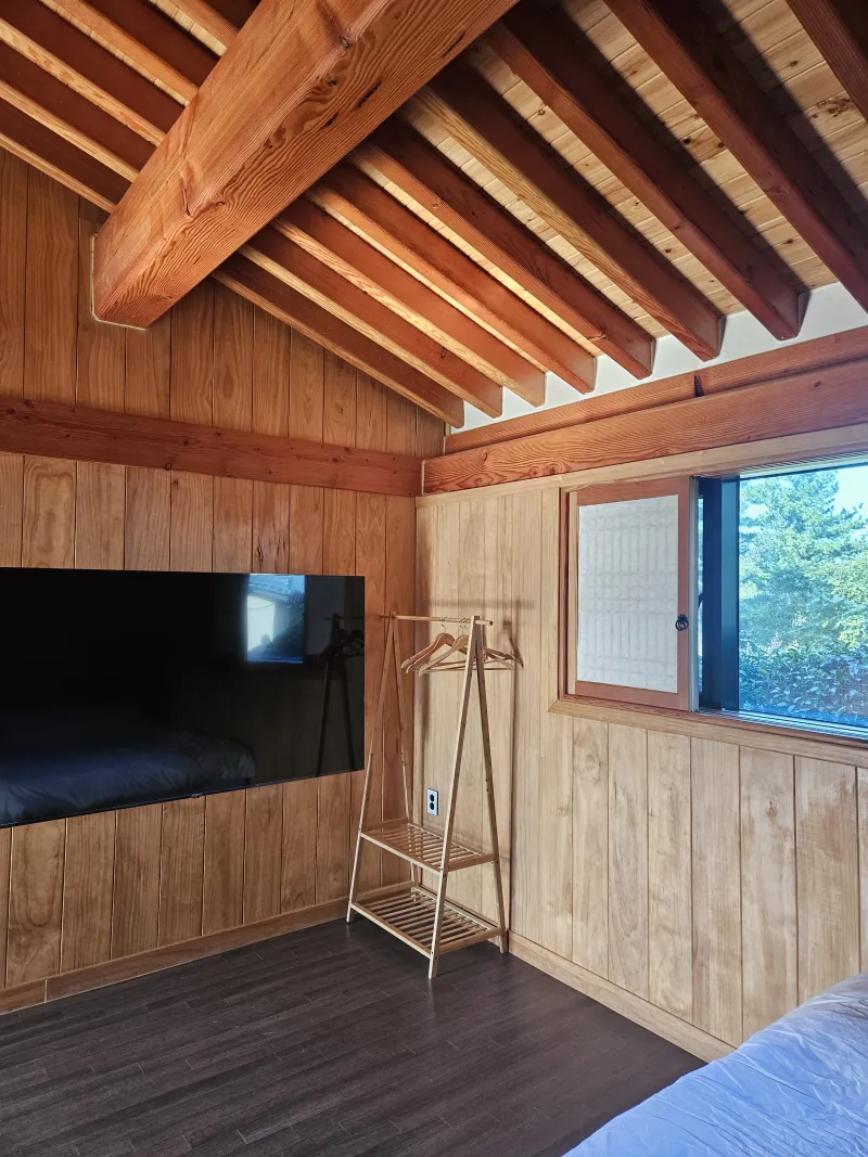 [Aewol, Jeju] Accommodation with cypress trees and healing #Pets allowed 6