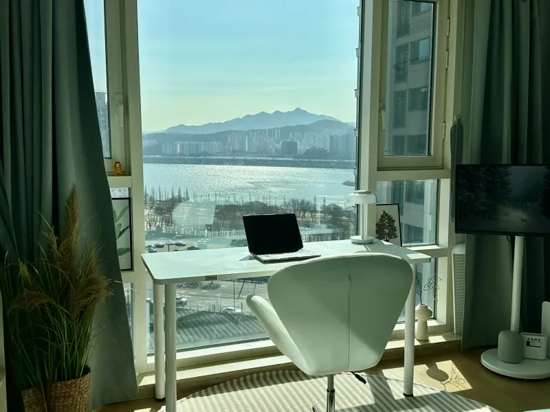 [Yongsan, Seoul] High-rise Luxury Studio with Han River View 6