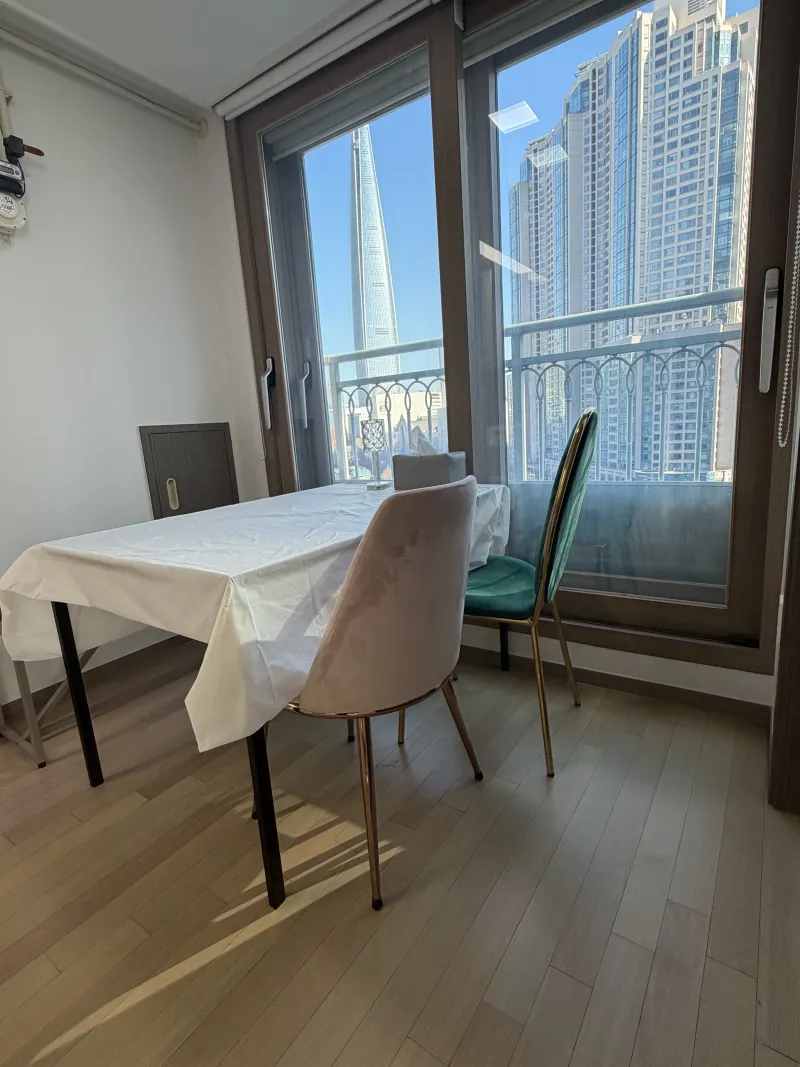 [Songpa, Seoul] Lotte World Tower View Apartment near the Station in Songpa-gu 8