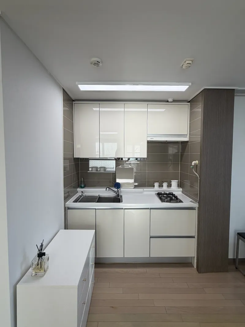 [Songpa, Seoul] Lotte World Tower View Apartment near the Station in Songpa-gu 12