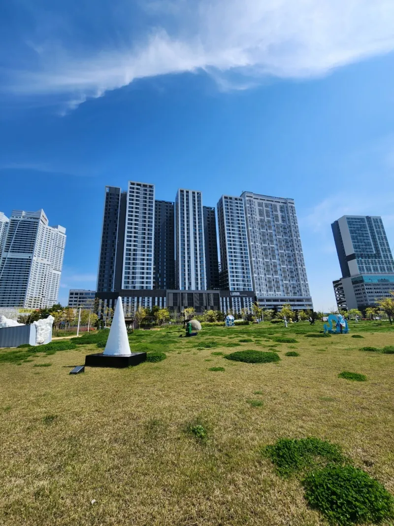 [경기 안산] ☆창문을 열면 공원과 바다가 펼쳐지는 반달섬 신축 3룸☆ 26