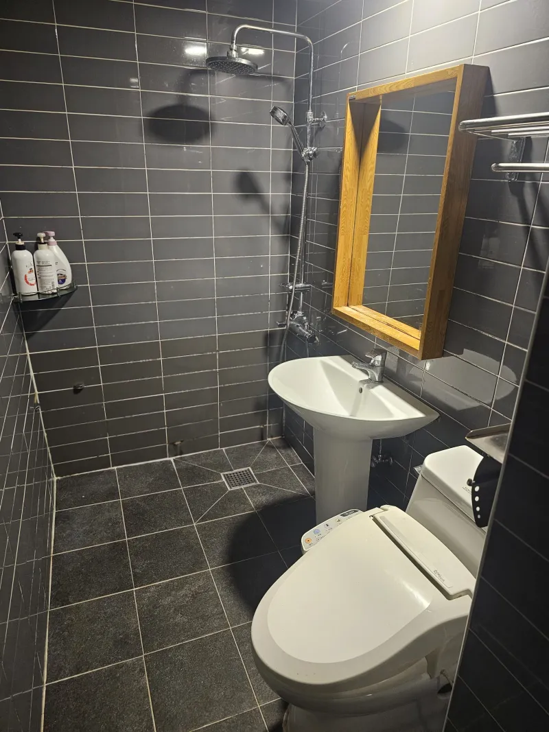 [Anyang] 1 minute walk from Myeonghak Station 8