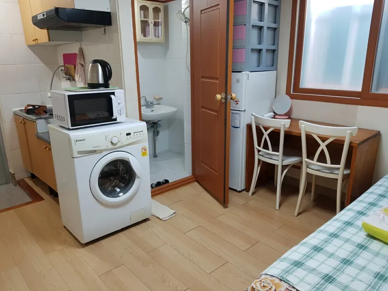 [Suyeong, Busan] Baesan Station, 4 minutes away, one-room apartment, Ace One Room, 2nd floor, unit 1 3