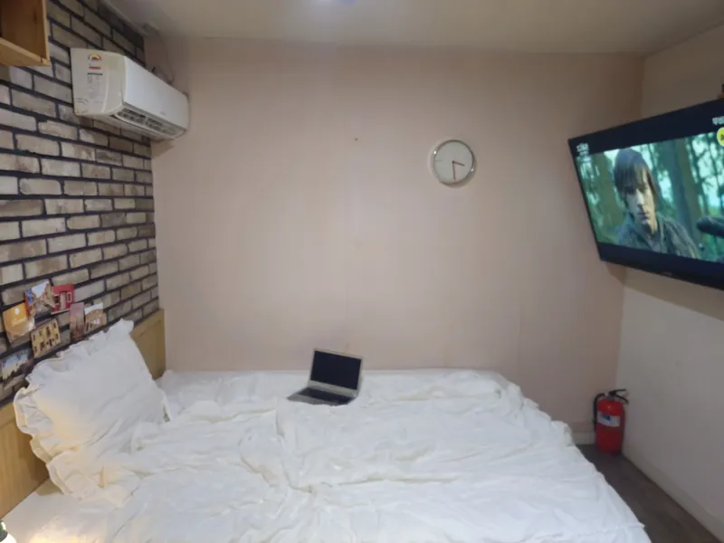 [Anyang] 1 minute walk from Myeonghak Station 3
