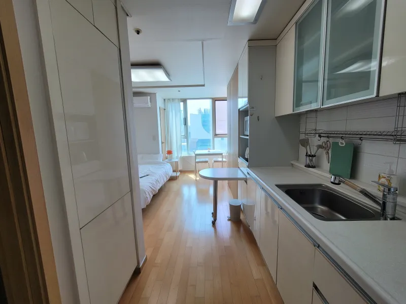 [Mapo, Seoul] Officetel in the hot spot area of Hongdae, Sangsu, and Mangwon, 1 second from Hapjeong Station 6