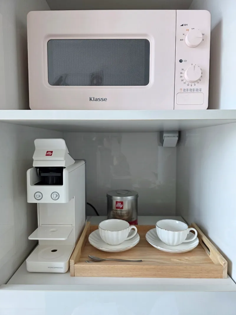 [Hwaseong][Gyeonggi-do, Hwaseong-si] White Stay, a fully-furnished, sun-filled accommodation near Dongtan Station 13
