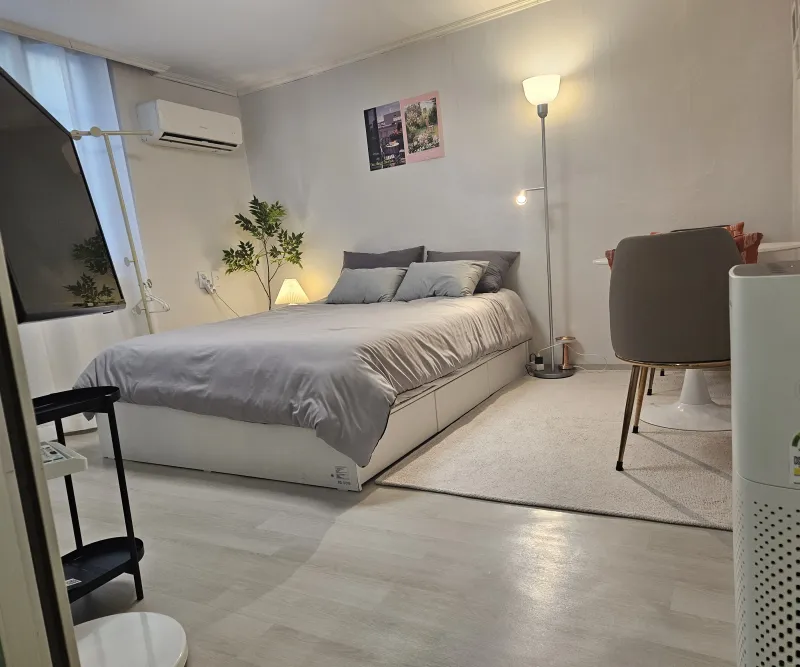 [Gangnam, Seoul] Studio apartment in the heart of Gangnam, near Sinsa Station, Garosu-gil 7