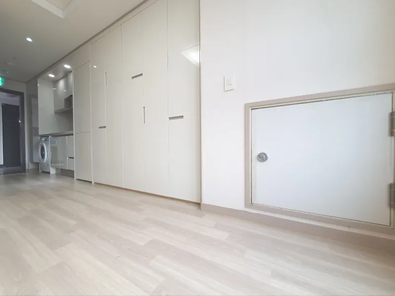 [Gwanak, Seoul] A south-facing, open-view, built-in pool option near Seoul National University Station 9