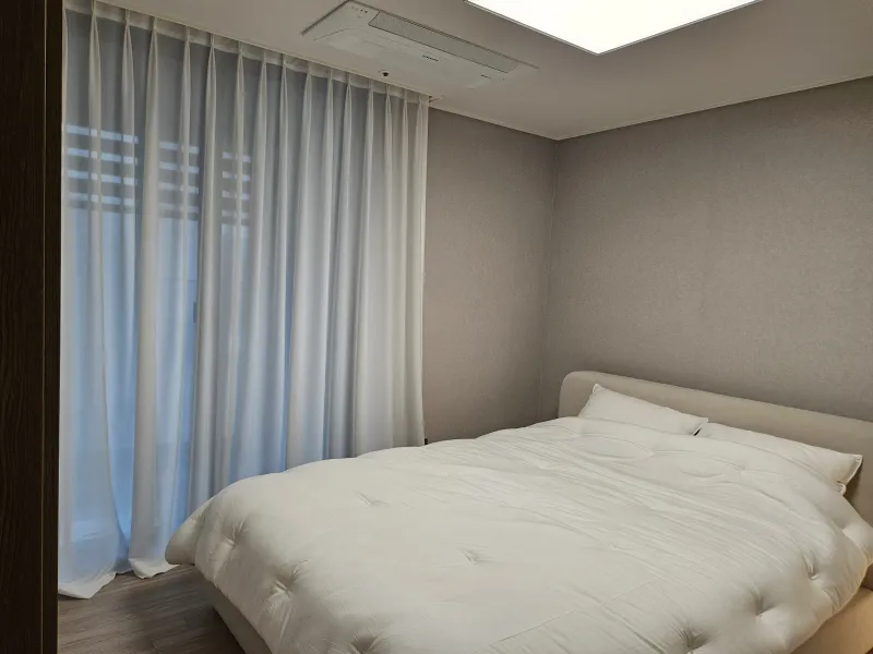[Mapo, Seoul] Best location, 3-minute walk from Aeoge Station/Ahyeon Station/Gongdeok, full-service apartment/newly built in Banryeo-dong 3