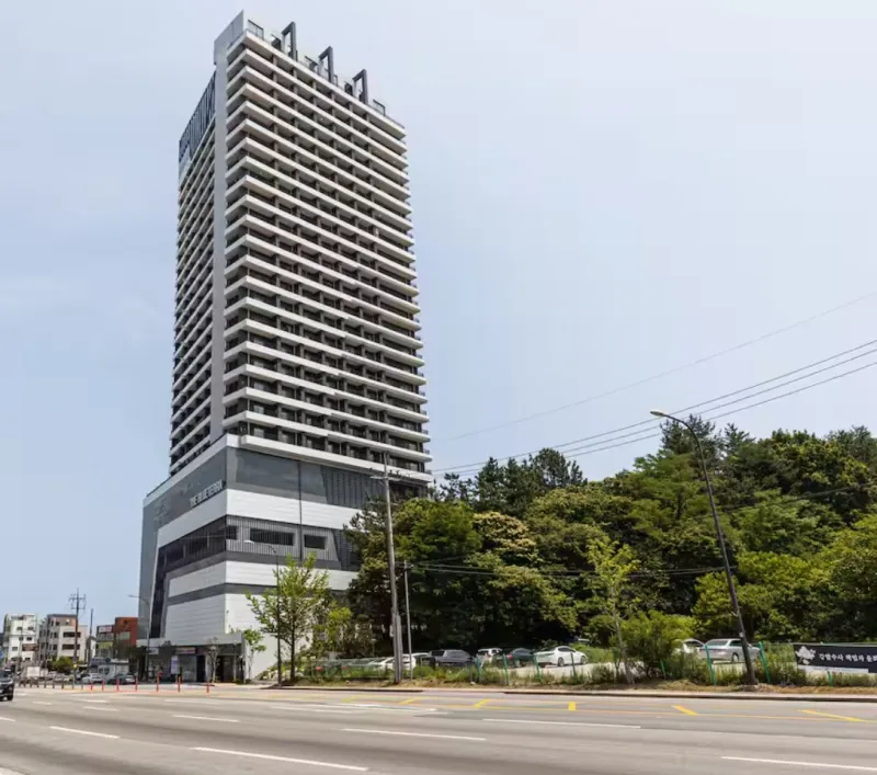 [Sokcho] Family room with a view of Seoraksan Mountain and the sea 14