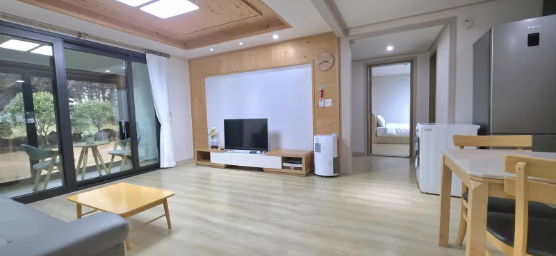 [Gujwa, Jeju] Private duplex with a spacious yard, Hot Place Songdang 9