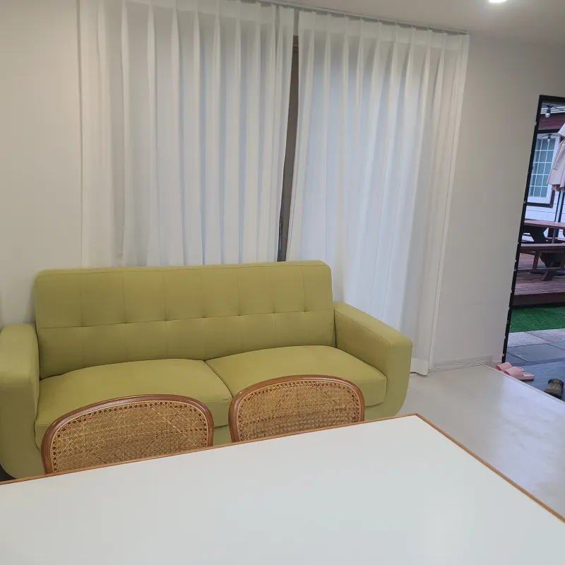 [Beophwan-dong, Seogwipo] Dog-friendly detached house B in front of Beophwan Port 9