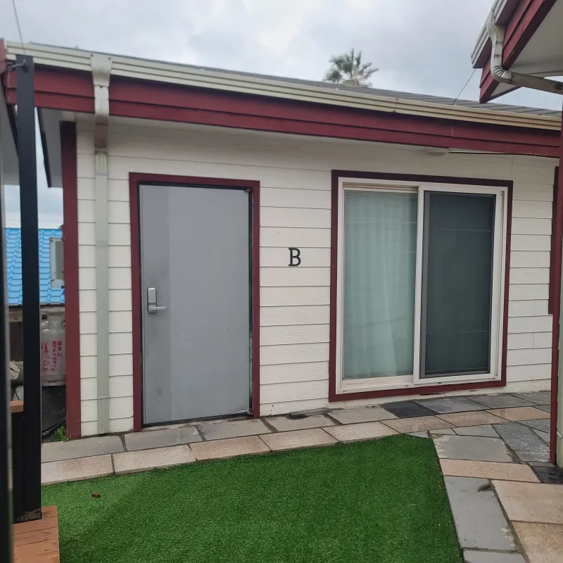[Beophwan-dong, Seogwipo] Dog-friendly detached house B in front of Beophwan Port 11
