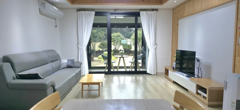 [Gujwa, Jeju] Private duplex with a spacious yard, Hot Place Songdang 7