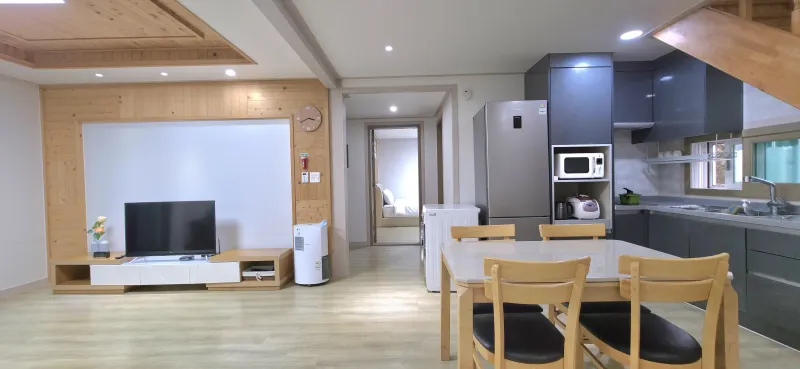 [Gujwa, Jeju] Private duplex with a spacious yard, Hot Place Songdang 10
