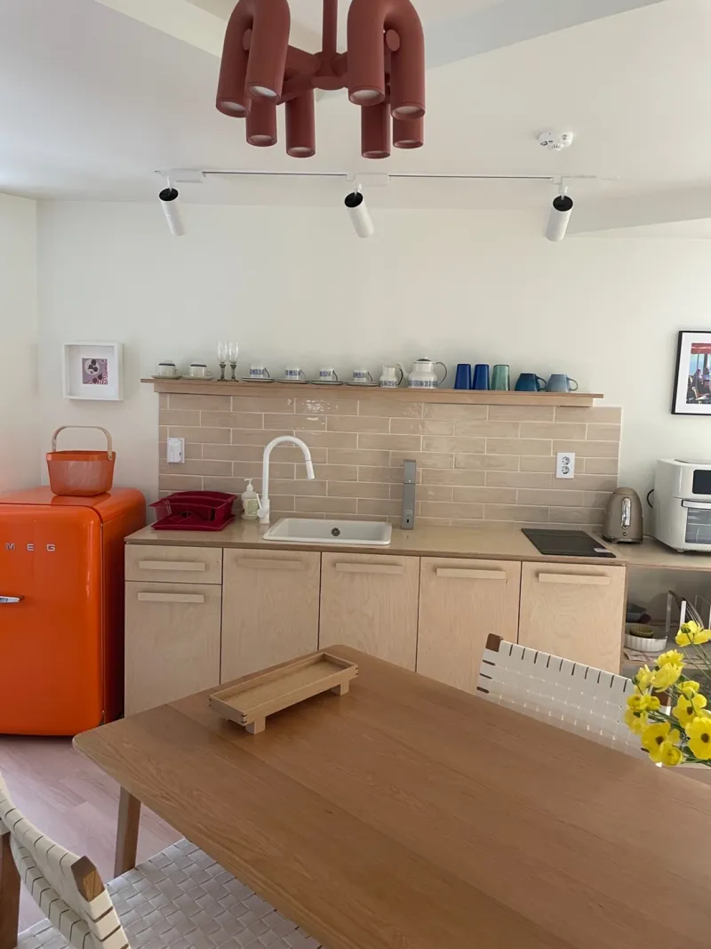 [Gangneung][Gangneung, Gangwon-do] A pretty two-story house with the sound of waves 12