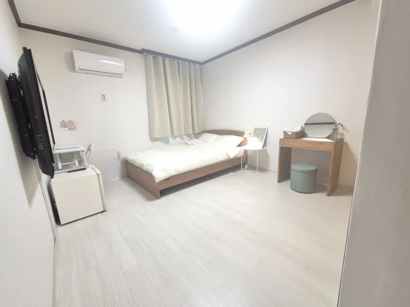 [Jung-gu, Busan][Nampo Jagalchi] 3 mins from Subway, International Market, Kkangtong Market ♡Fully Amenity-Style Stay♡ 2