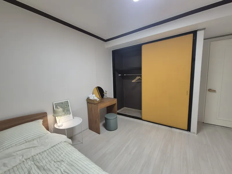 [Jung-gu, Busan][Nampo Jagalchi] 3 mins from Subway, International Market, Kkangtong Market ♡Fully Amenity-Style Stay♡ 8