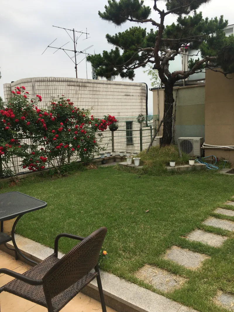 [Yongsan, Seoul] A fully furnished one-room apartment with a beautiful rooftop, a 5-minute walk from Itaewon Station. 10