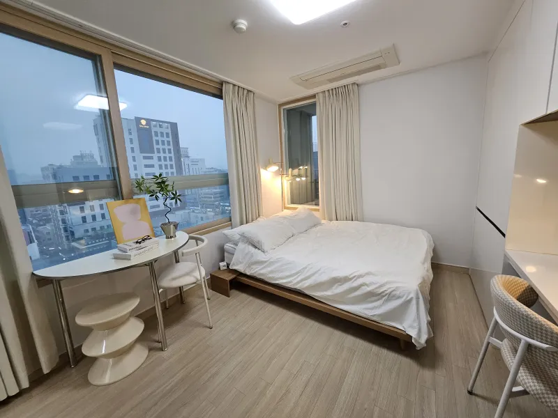 [Gwangjin, Seoul] Double Station Area, Gunja Station, Lotte Tower View, Emotional Accommodation 4