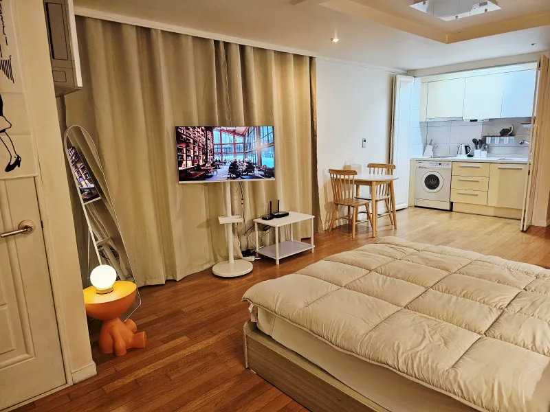 [Yeongdeungpo, Seoul][Yeongdeungpo-gu, Seoul] 1 min from Yeouido National Assembly Station / Sensual Room 5