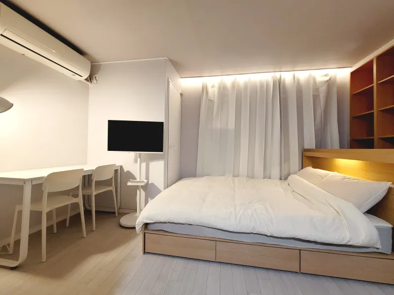 [Songpa, Seoul] 7 minutes from Jamsil Station / 4 minutes from Mongchontoseong Station / 7 minutes from Hansung Baekje Station / 3 minutes from Bangi Food Street 2