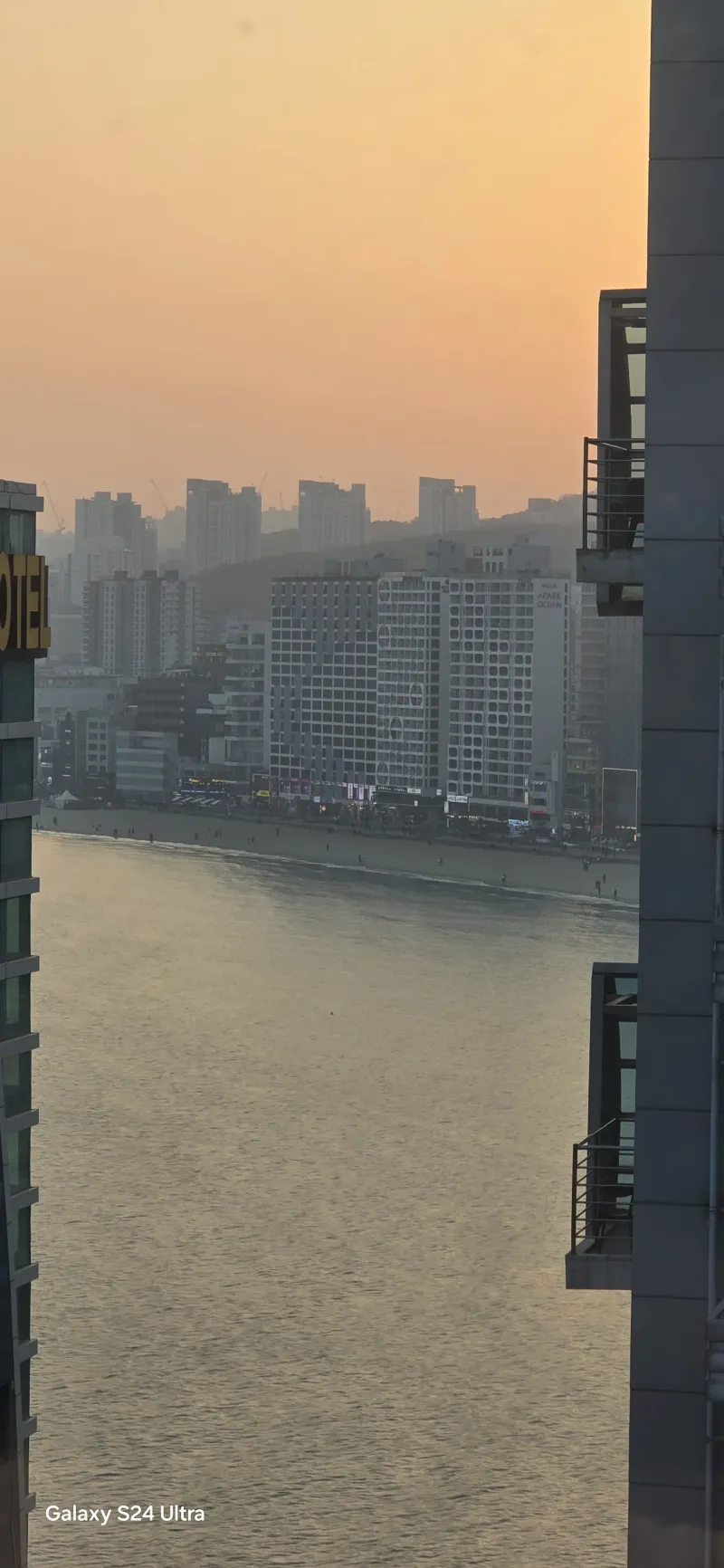 [Suyeong, Busan] Milak Market, 16th floor with a view of Gwangalli Beach. 18