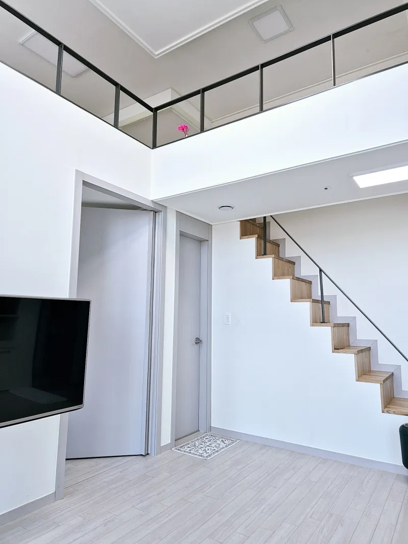 [Geomdan, Incheon] 3-minute walk from Ara Station *Duplex type with high ceilings and a view of the new city center 3