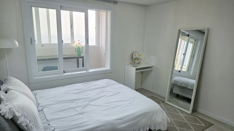 [Yeongdo, Busan] Fully furnished apartment with ocean view 8