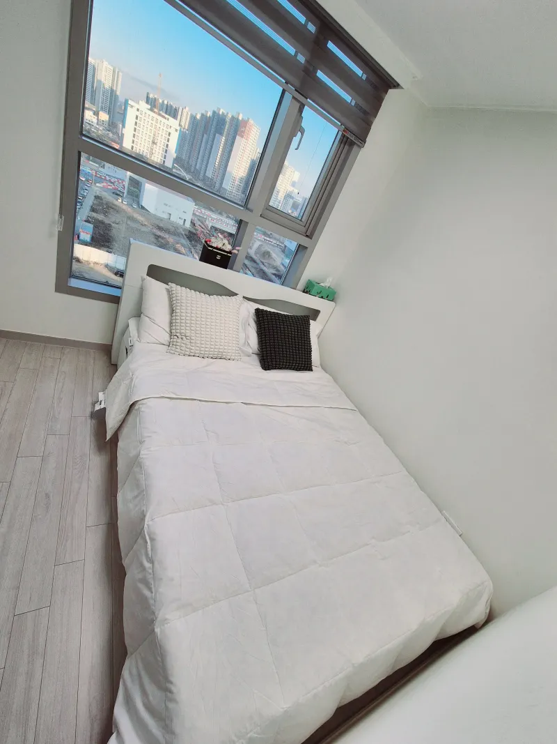 [Geomdan, Incheon] 3-minute walk from Ara Station *Duplex type with high ceilings and a view of the new city center 5