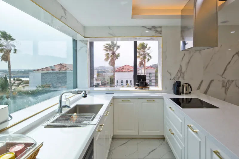 [Seongsan, Seogwipo][East Jeju] Penthouse Vibes / Private Ocean View / Elevator Available / Exclusive 3rd Floor 23