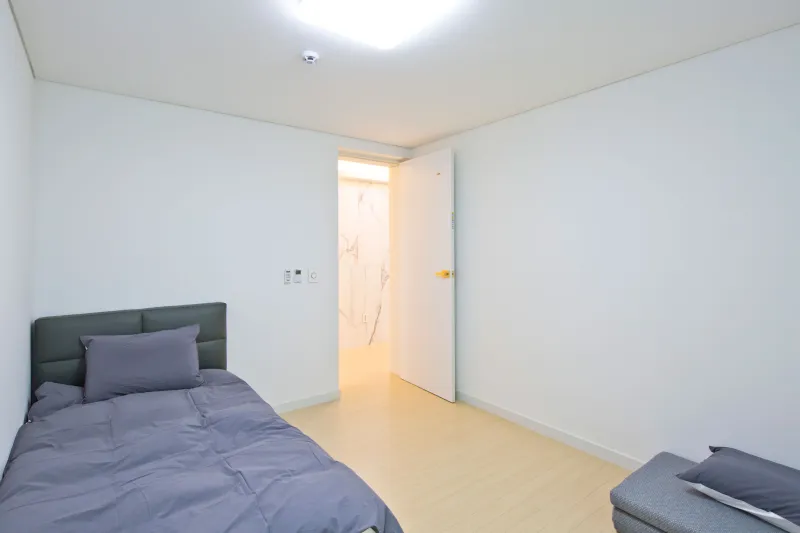 [Seongsan, Seogwipo][East Jeju] Penthouse Vibes / Private Ocean View / Elevator Available / Exclusive 3rd Floor 13