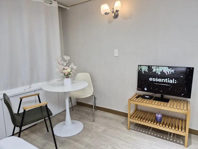 [Yeongdeungpo, Seoul][Nestlog Yeouido #1] 3-minute walk from National Assembly Station / Two-window view 3