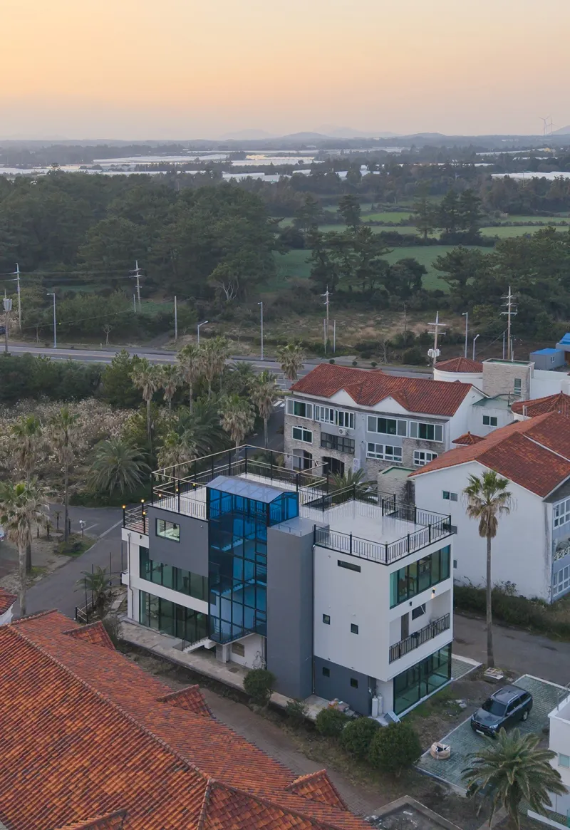 [Seongsan, Seogwipo][East Jeju] Penthouse Vibes / Private Ocean View / Elevator Available / Exclusive 3rd Floor 36