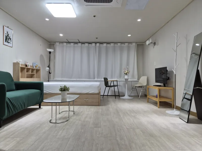 [Yeongdeungpo, Seoul][Nestlog Yeouido #1] 3-minute walk from National Assembly Station / Two-window view 5