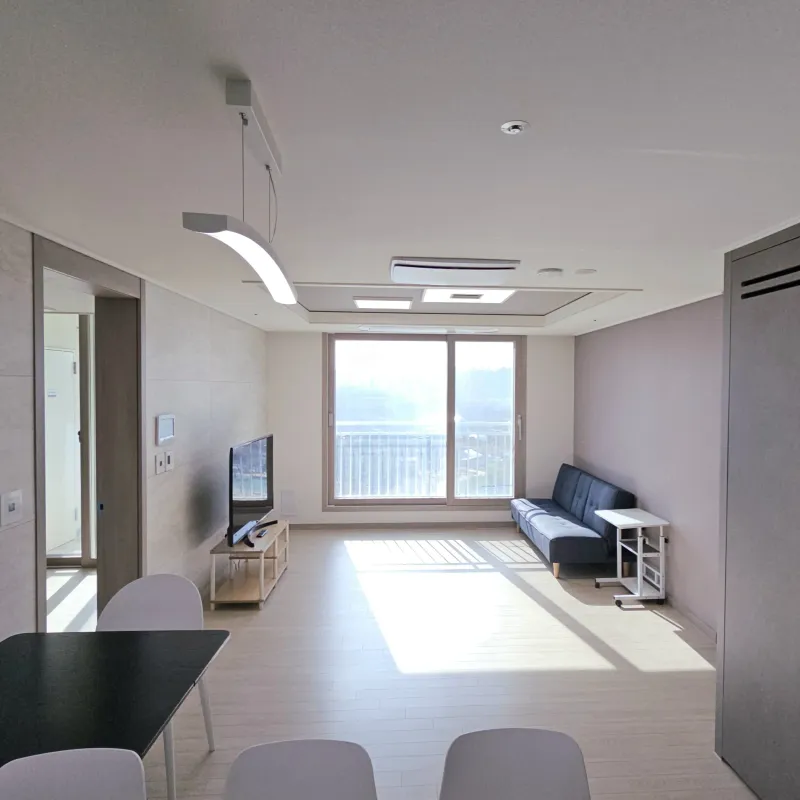 [Pyeongtaek] 8th floor of the Royal Building, a newly built 25-pyeong apartment occupied in the first half of 2024. 9